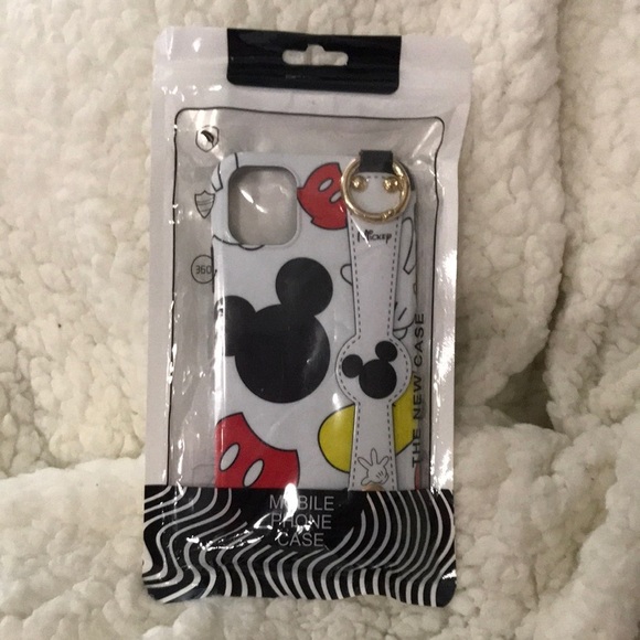 New sealed Mickey iPhone 11 cover with lanyard - Picture 1 of 5